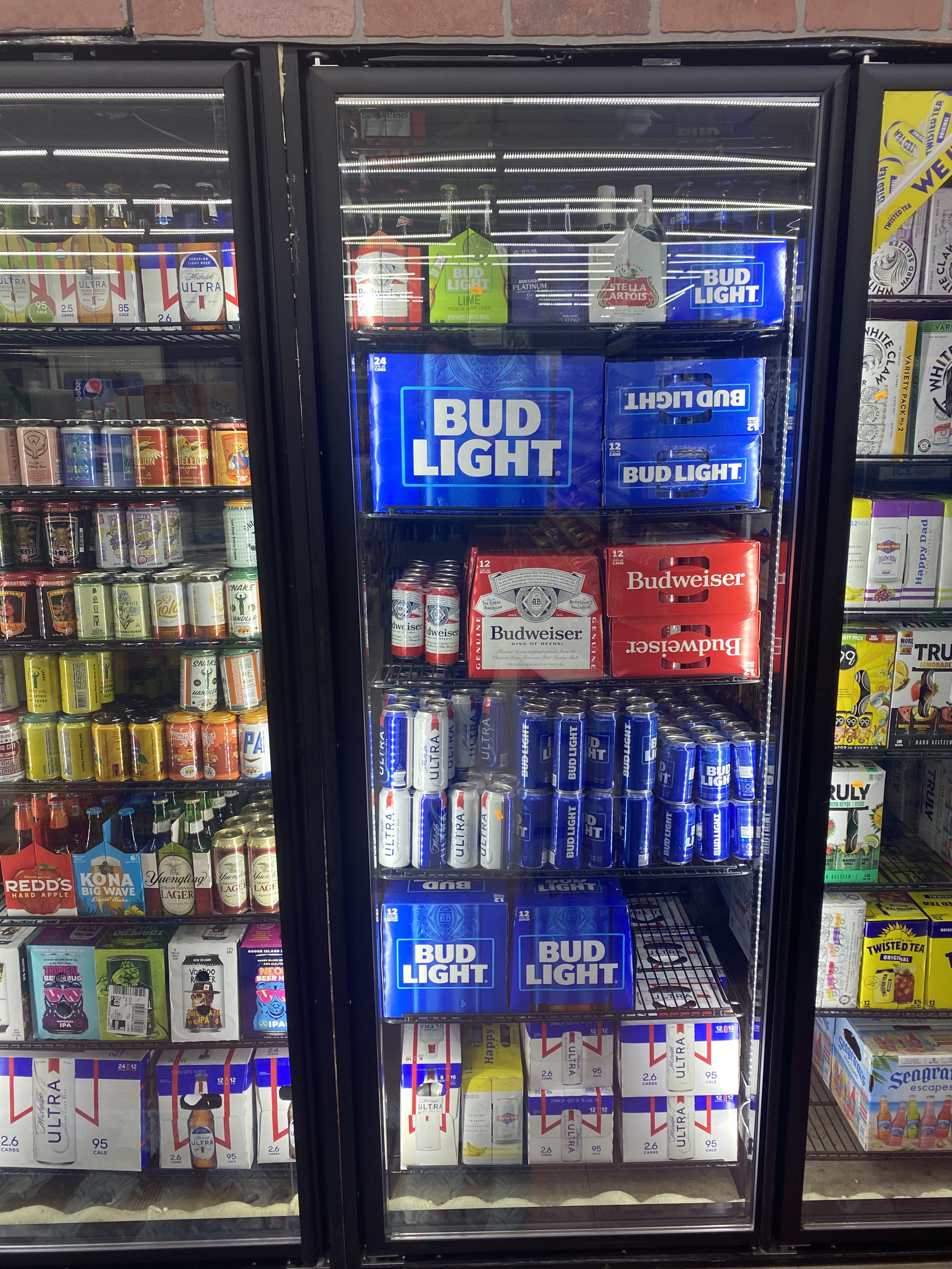 Convenience store cooler